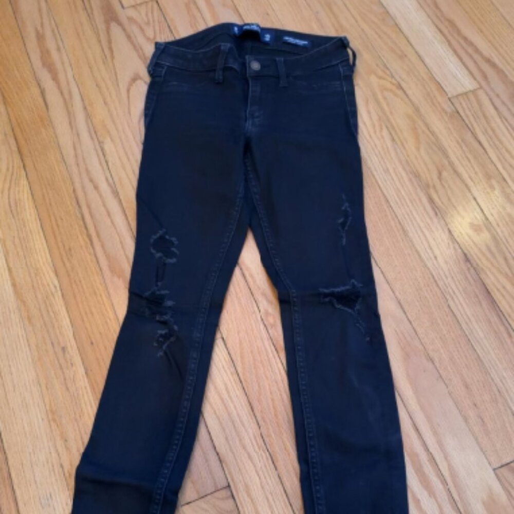 HOLLISTER black destructed jeans W26